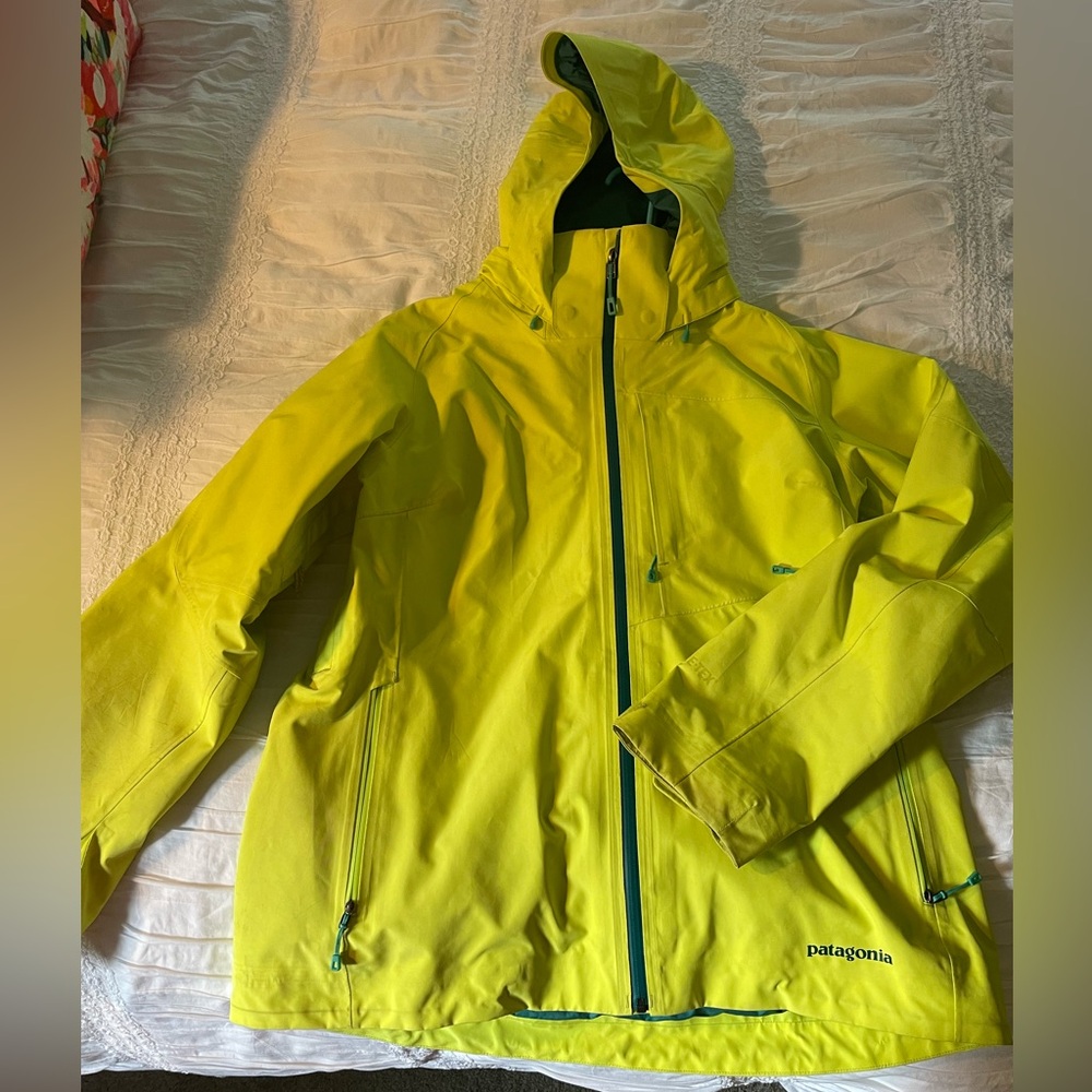 Patagonia powder bowl jacket, size xl